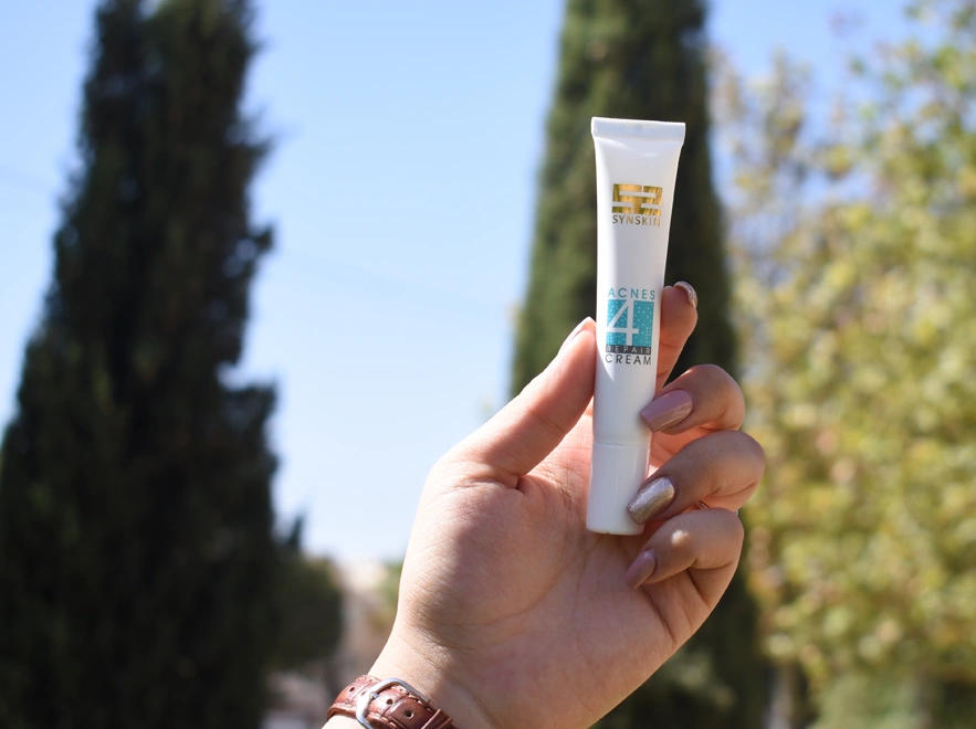 نقد و بررسی کرم ژل ترمیم کننده اکنس 4 ساین اسکین حجم 20 میلی لیتر