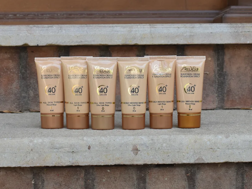 نقد و بررسی کرم ضد آفتاب بژ خیلی روشن پوست های چرب و حساس مدیسان SPF40 حجم 30 میلی لیتر