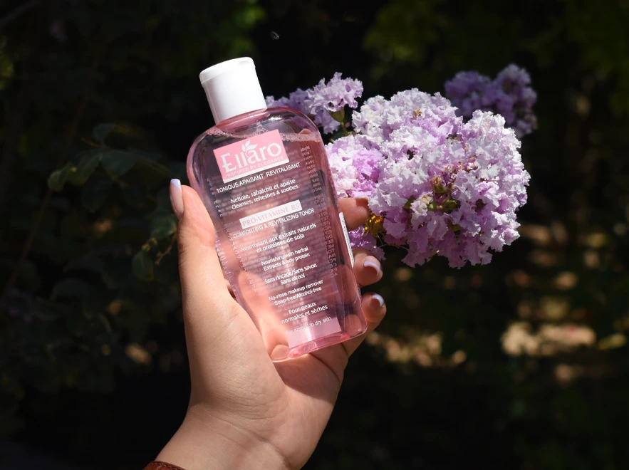 نقد و بررسی تونر پاک کننده پوست های خشک و معمولی کامفورتینگ الارو حجم 200 میلی لیتر