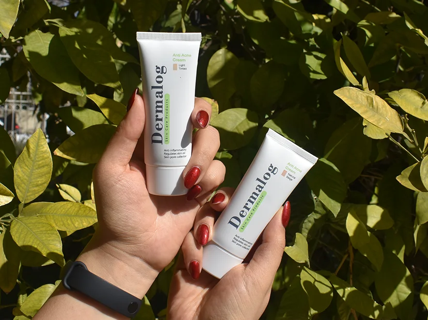 نقد و بررسی کرم ضد جوش رنگی بژ طبیعی درمالوگ حجم 50 میلی لیتر