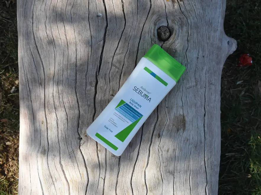 نقد و بررسی شوینده بدن پوست های چرب و دارای آکنه آردن سبوما مدل Liquipain حجم 250 میلی لیتر