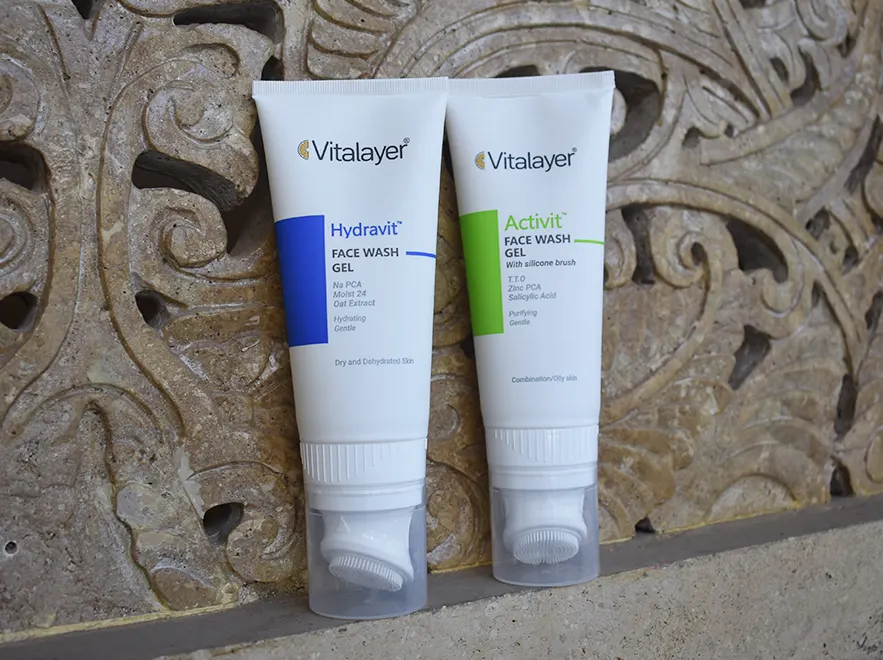 نقد و بررسی ژل شستشوی صورت پوست های خشک و دهیدراته هیدراویت ویتالیر حجم 200 میلی لیتر