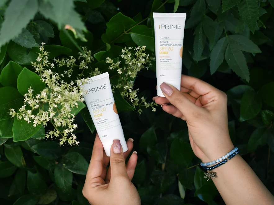 نقد و بررسی کرم ضد آفتاب رنگی بژ روشن پوست چرب پرایم SPF60 حجم 40 میلی لیتر