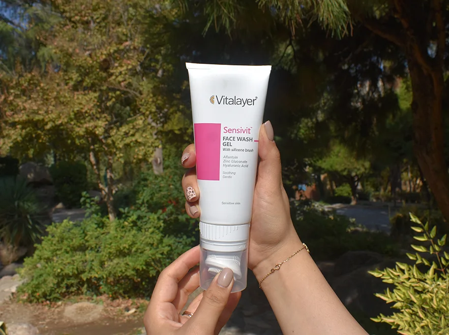 نقد ژل شستشوی صورت پوست حساس سنسی ویت ویتالیر حجم 200 میلی لیتر