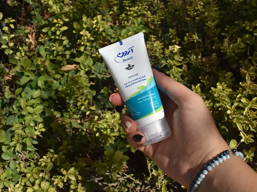 نقد و بررسی کرم نرم کننده و ترمیم کننده دست و پا سافت لاین آردن بیوتی حجم 50 میلی لیتر