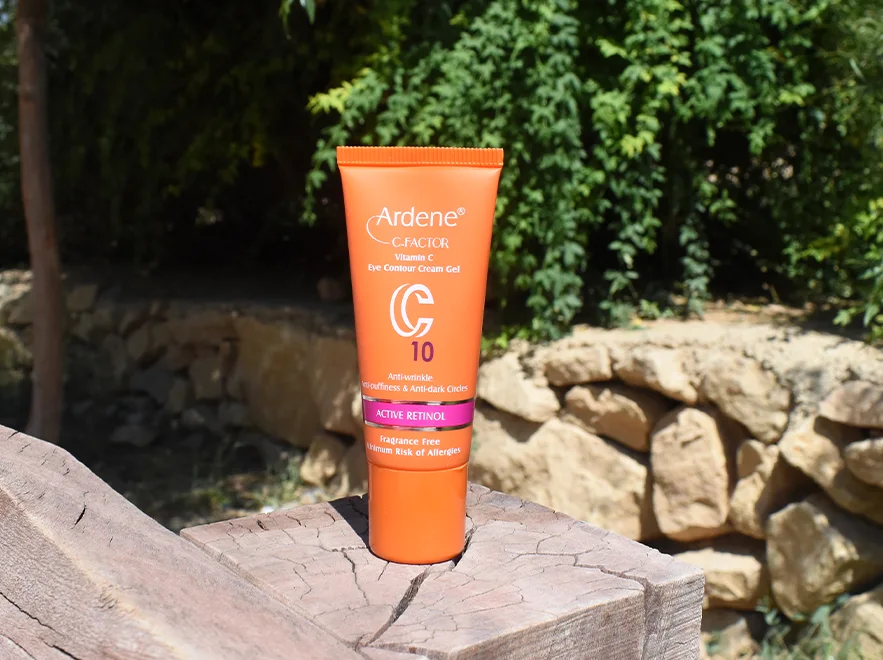 نقد و بررسی کرم ژل دور چشم ویتامین سی C10 آردن سی فکتور وزن 15 گرم