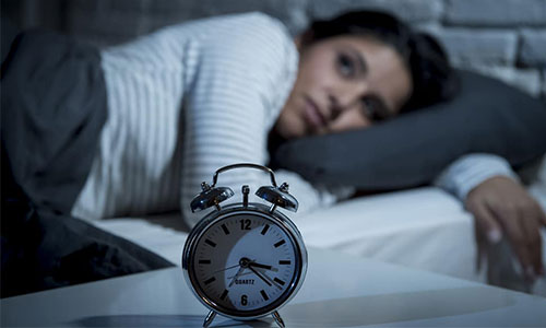 8 عادت اشتباه قبل از خواب